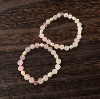 💖 Otevři své srdce lásce k sobě. 💖 Náramek SEBE-PŘIJETÍ tě bude jemně provázet každý den a na každém kroku.👣 Právě teď...